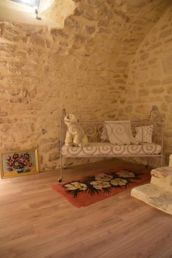 Le Refuge De La Sallee Gençay Dış mekan fotoğraf