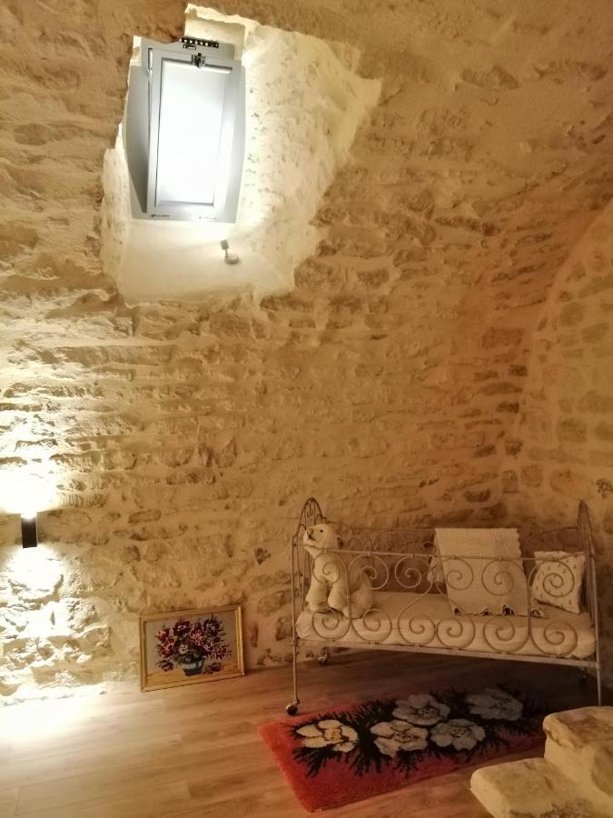 Le Refuge De La Sallee Gençay Dış mekan fotoğraf